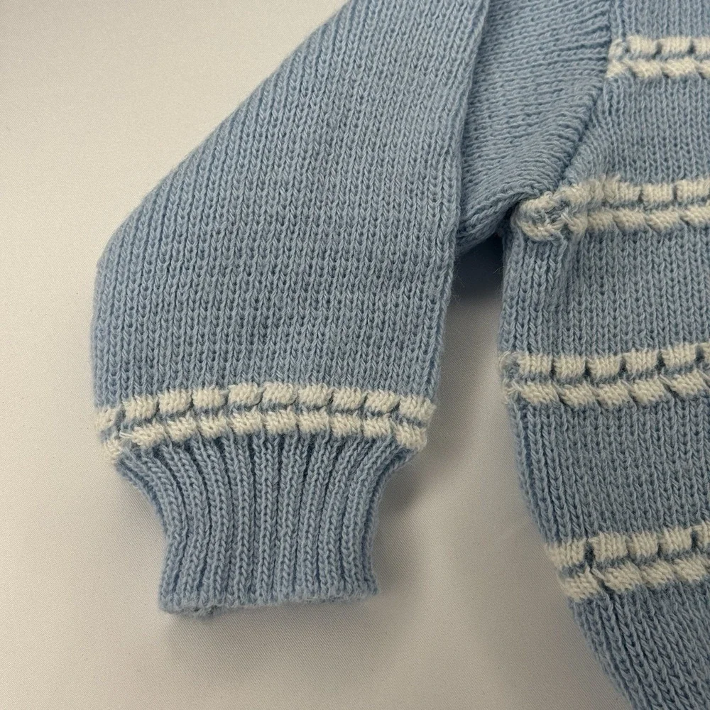 Vintage Blue Silly Flowers Hand Loomed Knit Sweater Acrylic With White Detail 18